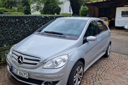 Mercedes-Benz 200 169.000 km 3.390 &euro; Straubenhardt 75334