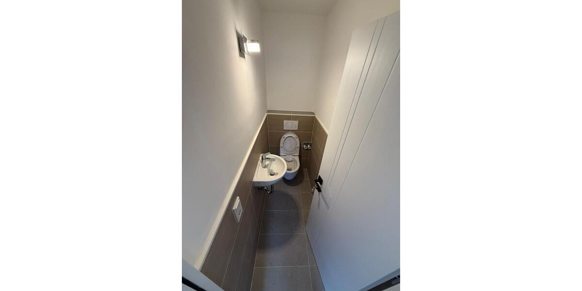 Dachgeschoßwohnung Schwieberdingen - 4 Zimmer, 100 m&sup2;, 1.550&euro; | Angebot:26692428