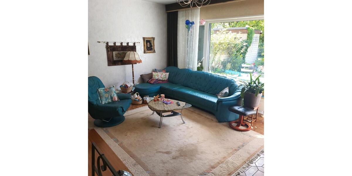 REIHENHAUS Einfamilienhaus Leonberg, 148m2 Wfl, 2 Garagenplätze 6 zimmer