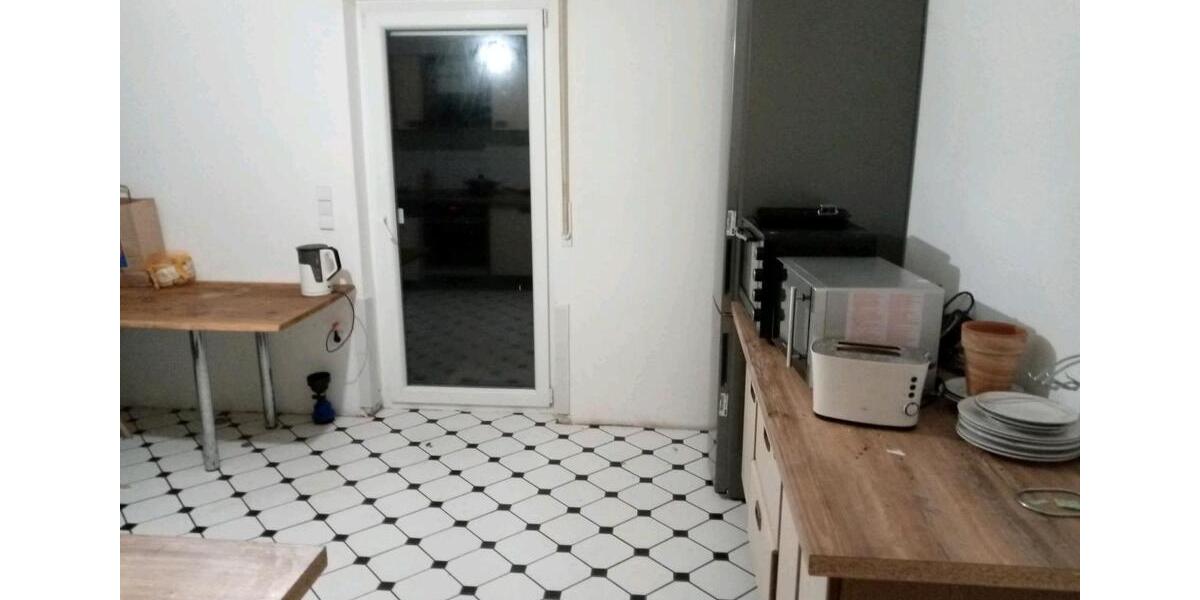 Etagenwohnung Karlsruhe Beiertheim-Bulach - 1 Zimmer, 18 m&sup2;, 530&euro; | Angebot:25641298