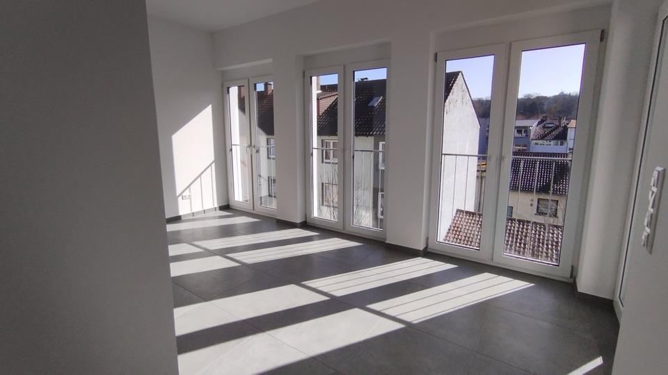 Etagenwohnung Mühlacker - 3 Zimmer, 115 m&sup2;, 1.140&euro; | Angebot:25632700