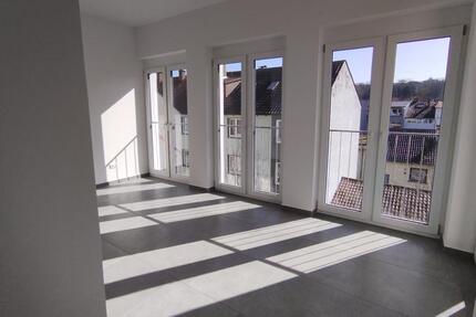 Wohnung Mühlacker - 3 Zimmer, 115 m&sup2;, 1.140&euro; | Angebot:25632700