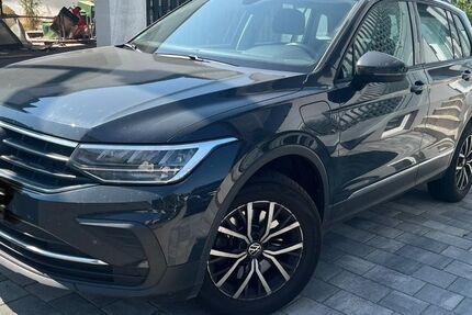 VW Tiguan 103.500 km 21.900 &euro; Kraichtal 76703