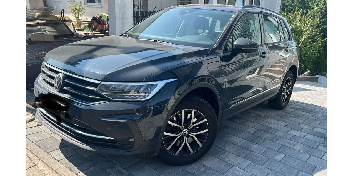 VW Tiguan 103.500 km 21.900 &euro; Kraichtal 76703