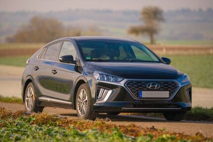 Hyundai IONIQ 56.000 km 15.250 &euro; Karlsruhe 76149