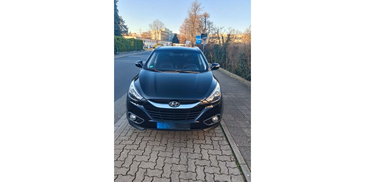 Hyundai ix35 195.000 km 8.500 &euro; Karlsruhe 76228