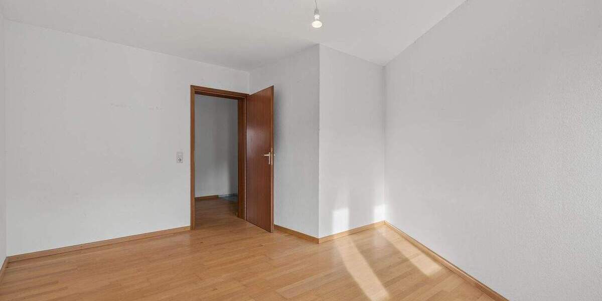 Urban wohnen, ruhig leben - helle 2-Zimmer-Wohnung mit Tiefgaragenstellplatz in der Karlsruher Oststadt 2 zimmer