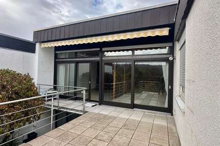 Haus zum Mieten in Karlsruhe 2.100 € 195 m² 6.5 zimmer