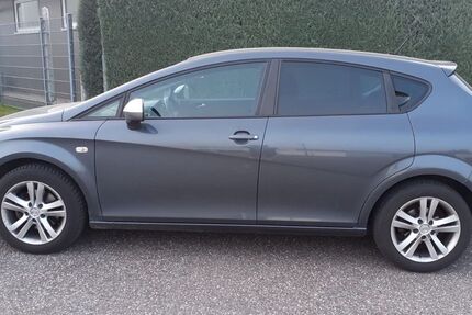Seat Leon 109.000 km 6.799 &euro; Dürrn 75248