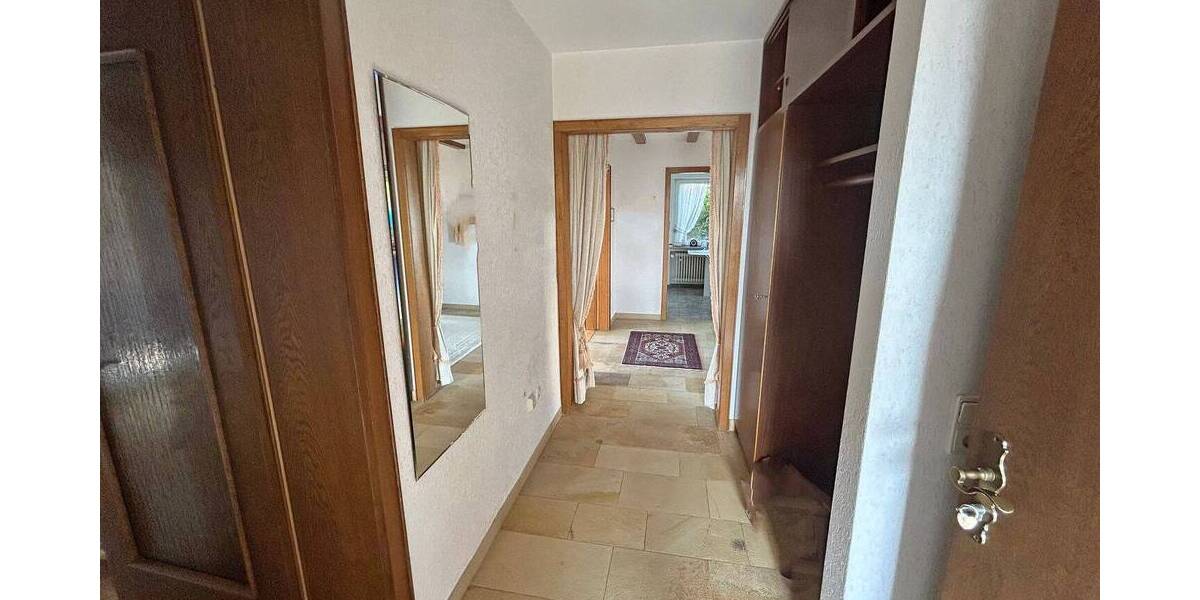 Viel Platz bietet Ihnen dieses Zweifamilienhaus in bester Wohnlage 1 zimmer