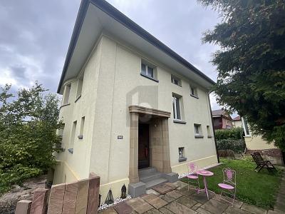 STADTHAUS FÜR DIE GANZE FAMILIE MIT GARTEN 9 zimmer