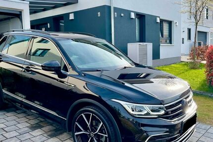 VW Tiguan 106.000 km 26.990 € Pforzheim 75180