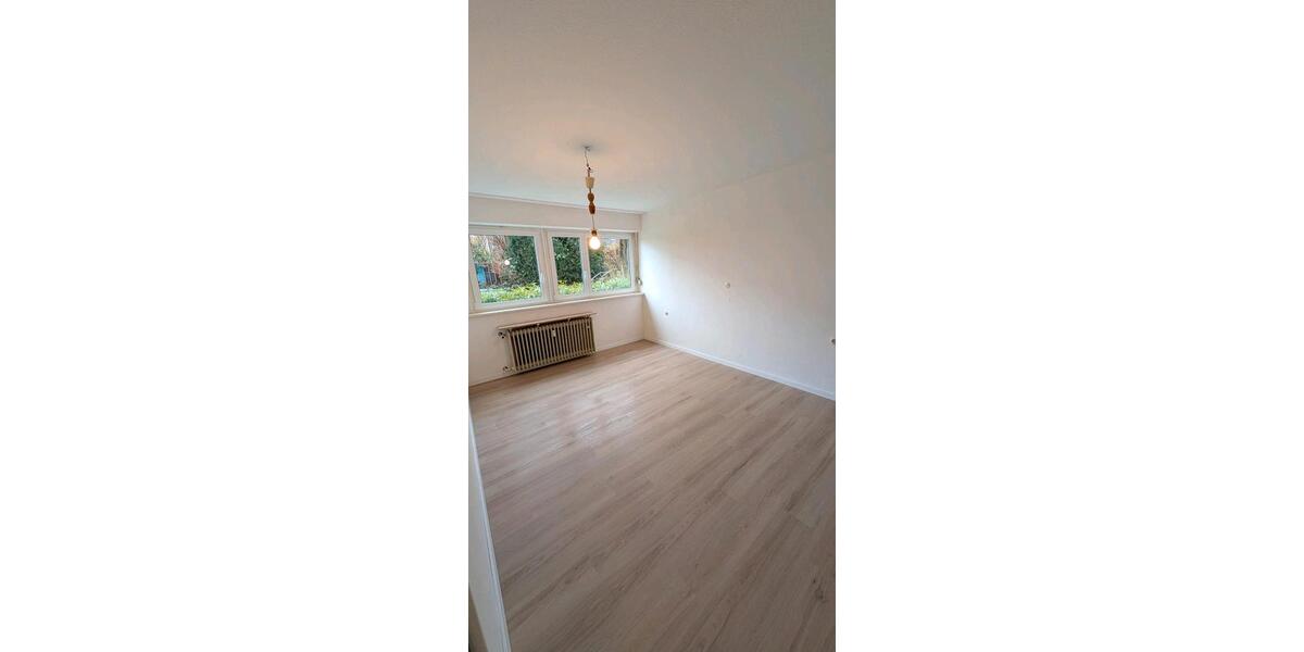 Hochparterre Leonberg - 3 Zimmer, 73 m&sup2;, 300.000&euro; | Angebot:26287981