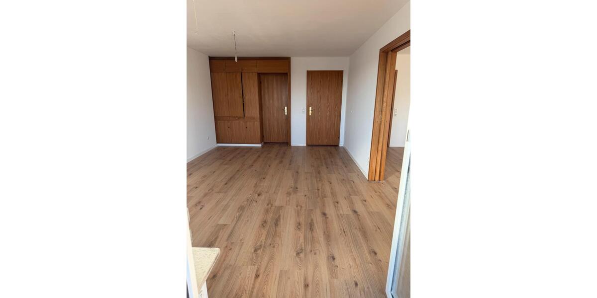 Etagenwohnung Rutesheim - 5 Zimmer, 123 m&sup2;, 1.350&euro; | Angebot:25760632