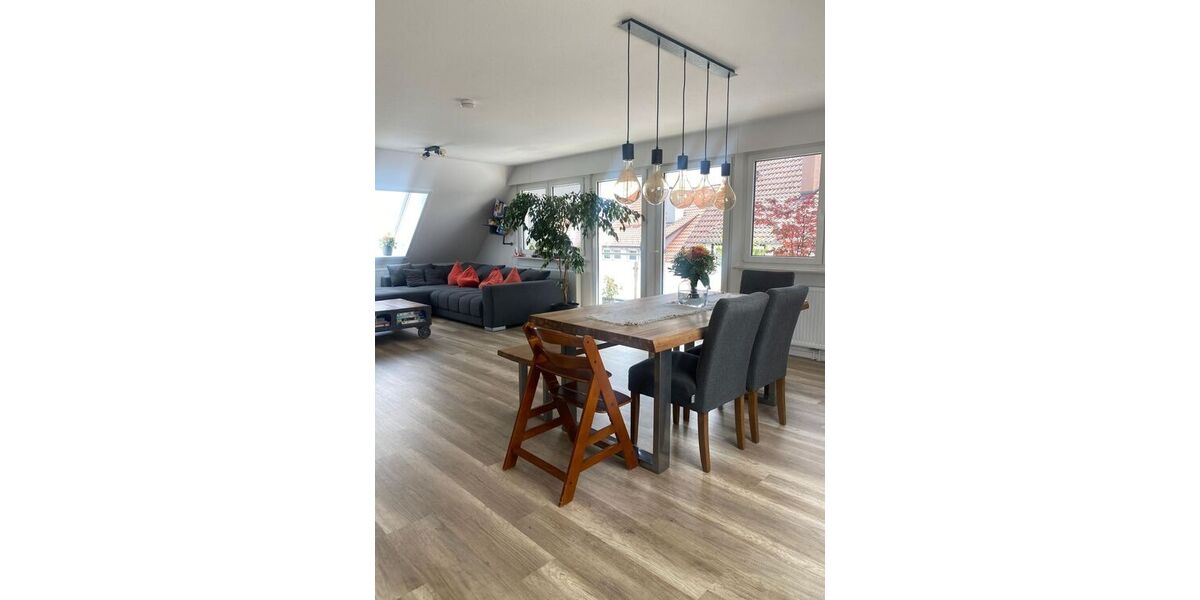Moderne, großzügige Wohnung mit 5,5 Zimmern, Balkon, Terasse, EBK in Sindelfingen - Etagenwohnung Sindelfingen Darmsheim | Angebot:27446302