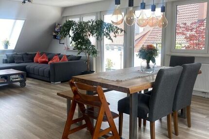 Moderne, großzügige Wohnung mit 5,5 Zimmern, Balkon, Terasse, EBK in Sindelfingen - Wohnung Sindelfingen Darmsheim | Angebot:27446302