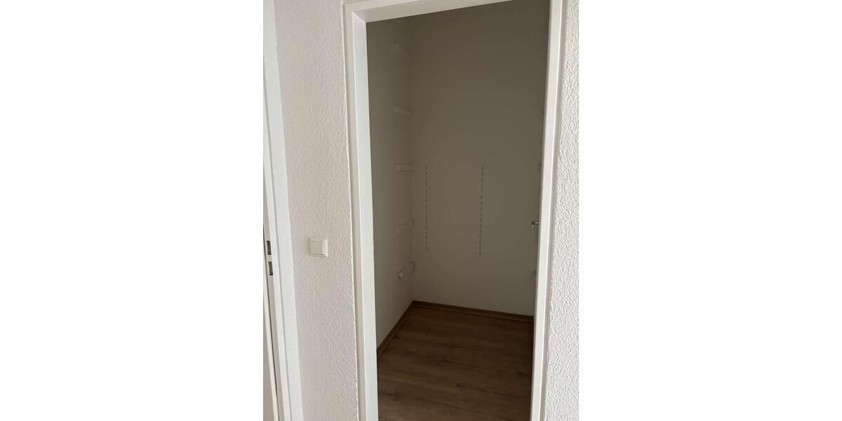 Etagenwohnung Karlsruhe Wettersbach - 4 Zimmer, 126 m&sup2;, 1.360&euro; | Angebot:23227721