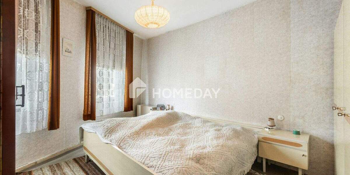 Doppelhaushälfte Kraichtal-Gochsheim Gochsheim - 7 Zimmer, 270 m&sup2;, 149.000&euro; | Angebot:25696798