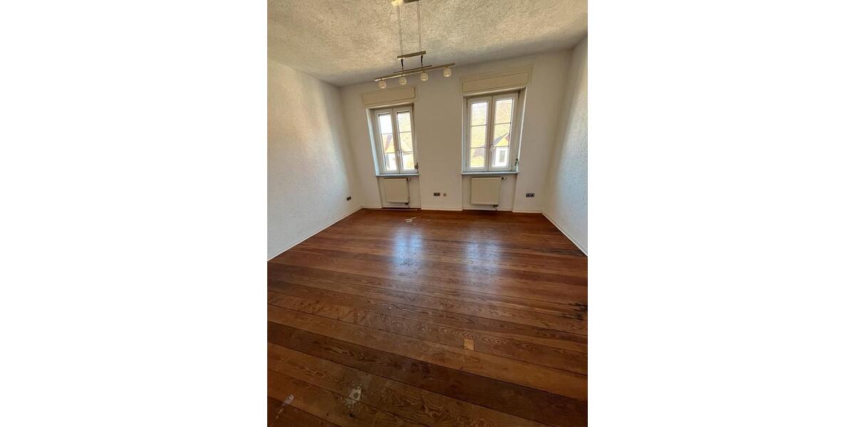 Etagenwohnung Karlsruhe Hagsfeld - 5 Zimmer, 130 m&sup2;, 550&euro; | Angebot:26439160