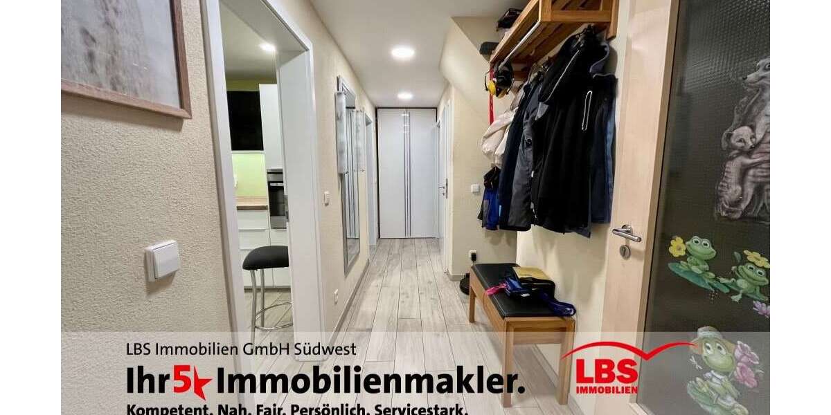Haus zum Kaufen in Gaggenau 395.000 € 184 m² 8 zimmer