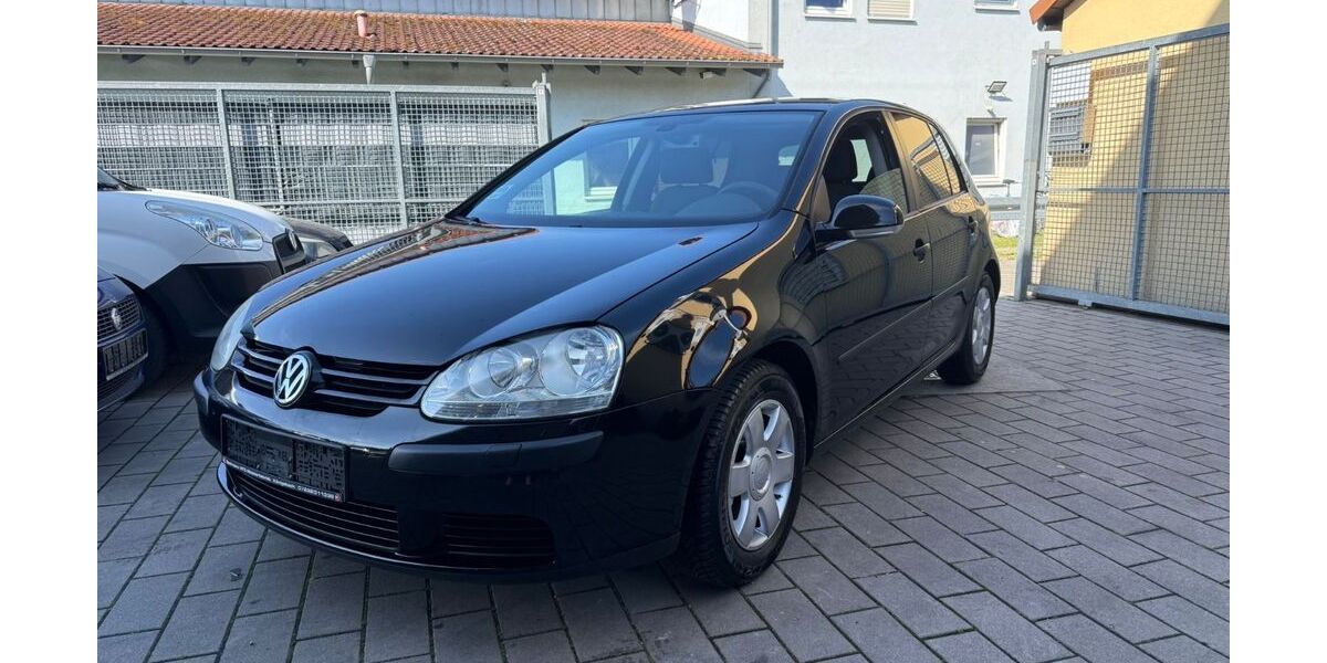 VW Golf 174.000 km 2.799 &euro; Malsch 76316