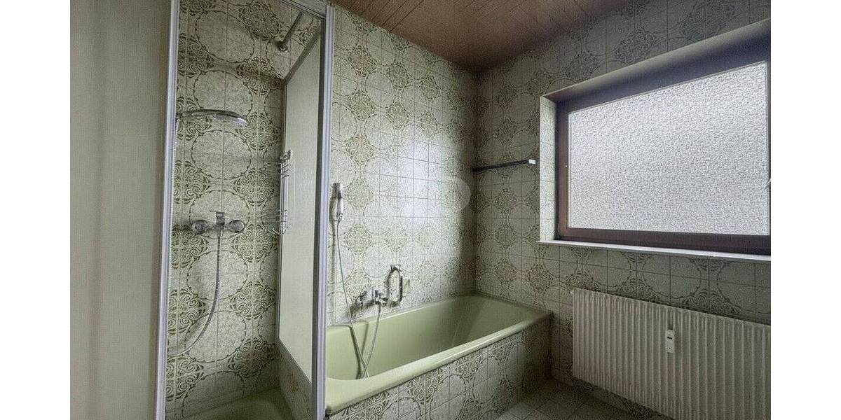 Etagenwohnung Mühlacker / Lomersheim Lomersheim - 4 Zimmer, 143 m&sup2;, 1.200&euro; | Angebot:26881713