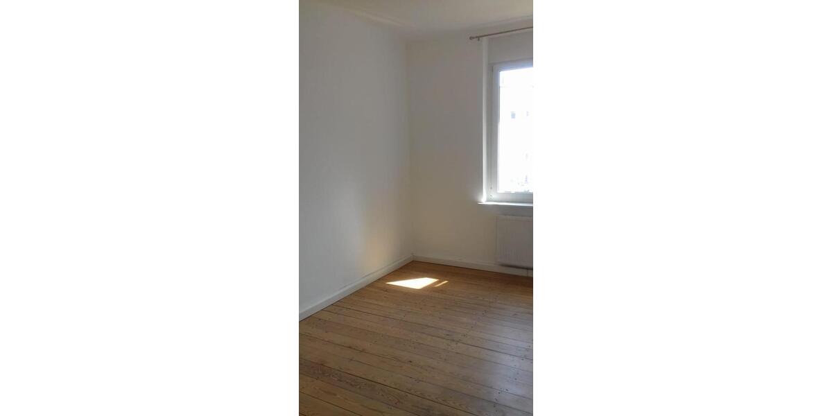 Etagenwohnung Pforzheim Nordstadt - 3 Zimmer, 80 m&sup2;, 960&euro; | Angebot:25433240