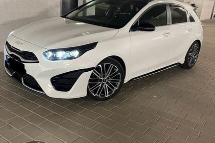 Kia ceed / Ceed 65.800 km 18.400 &euro; Sindelfingen 71065