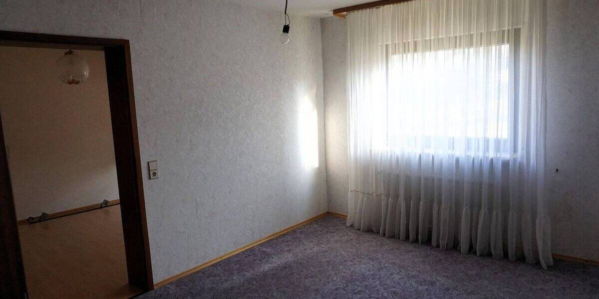 Doppelhaushälfte Bruchsal - 7 Zimmer, 162 m&sup2;, 425.000&euro; | Angebot:26534949