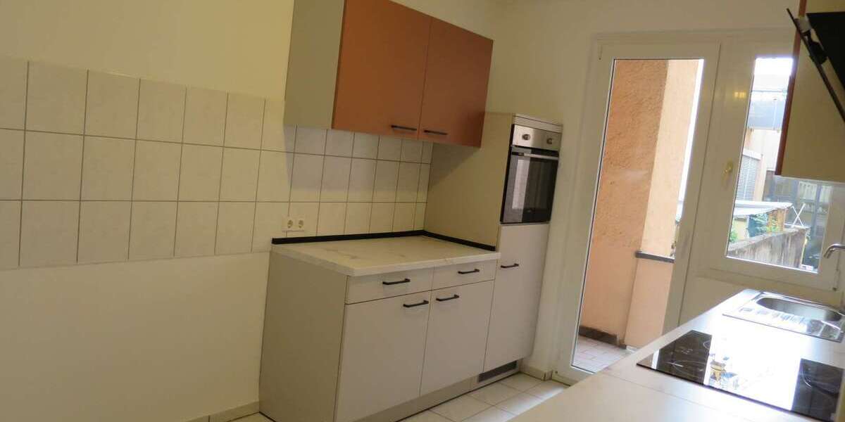Etagenwohnung Pforzheim Weststadt - 3 Zimmer, 86 m&sup2;, 800&euro; | Angebot:27162234