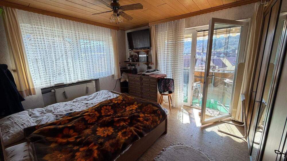 Mehrfamilienhaus, Wohnhaus Weil der Stadt Münklingen - 9 Zimmer, 189 m&sup2;, 739.000&euro; | Angebot:25737013