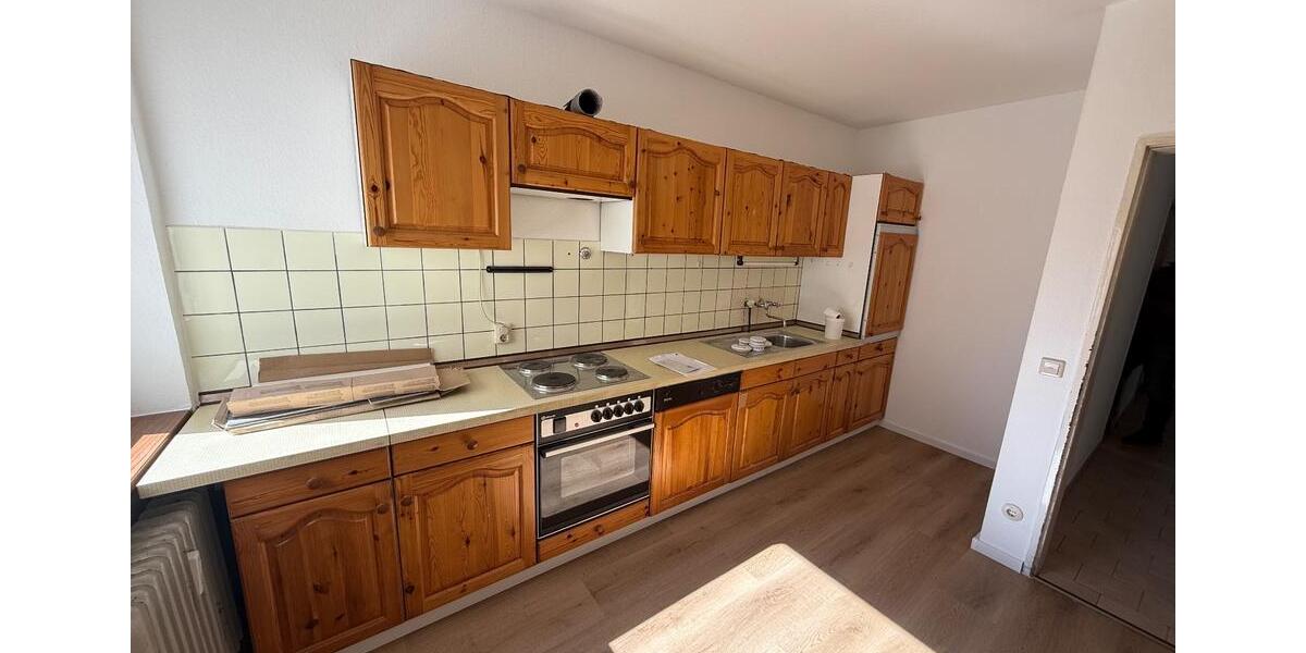 Etagenwohnung Pforzheim Weststadt - 3.5 Zimmer, 94 m&sup2;, 850&euro; | Angebot:26296430