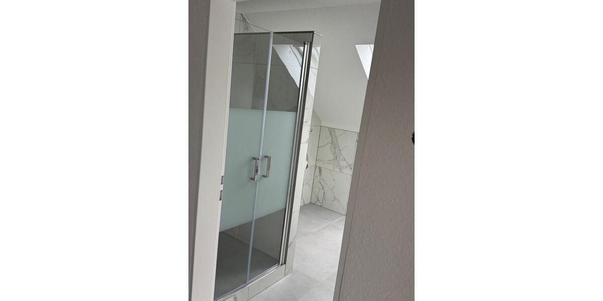 Dachgeschoßwohnung Calw - 3 Zimmer, 67 m&sup2;, 950&euro; | Angebot:26373749