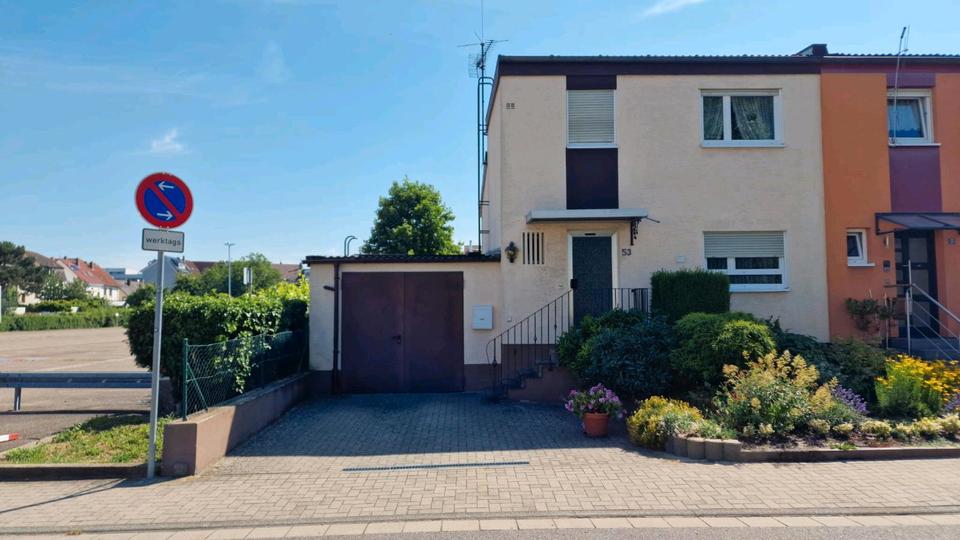 Reihenendhaus mit Garage und Wintergarten - Provisionsfrei 4.5 zimmer