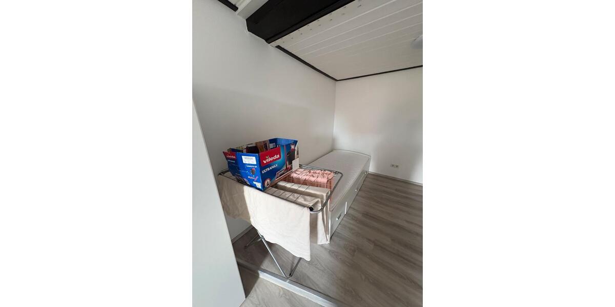 Etagenwohnung Oberderdingen - 3 Zimmer, 25 m&sup2;, 450&euro; | Angebot:26364888