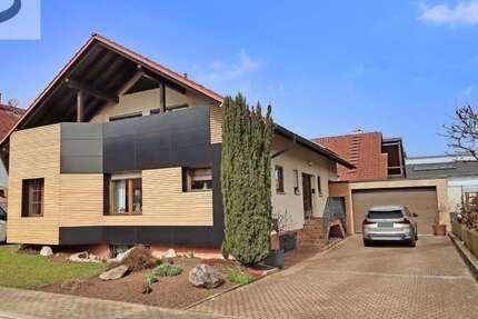 Haus Karlsdorf-Neuthard Neuthard - 6 Zimmer, 216 m&sup2;, 880.000&euro; | Angebot:25961172