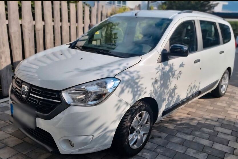 Dacia Lodgy 85.590 km 8.950 € Sachsenheim 74343