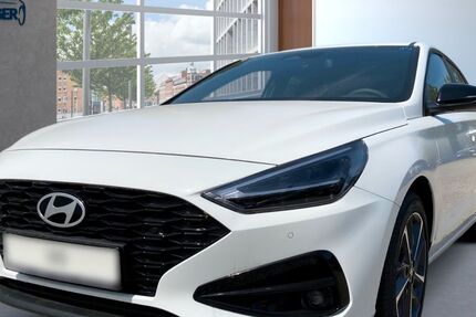 Hyundai i30 7.500 km 23.690 € Karlsruhe 76187