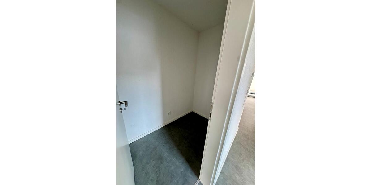 Erdgeschoßwohnung Sulzfeld - 4 Zimmer, 110 m&sup2;, 1.290&euro; | Angebot:24514652