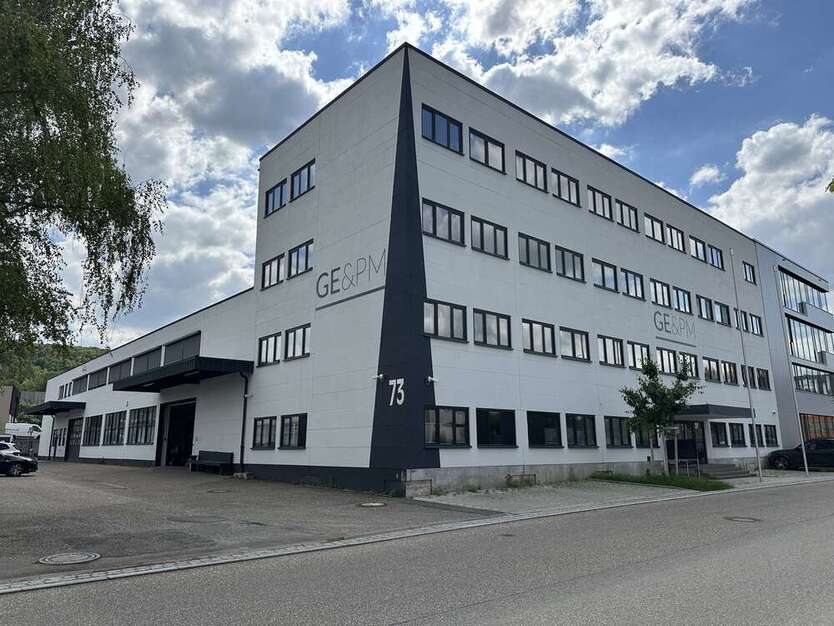 Büro in Leonberg 1.620 € 162 m²