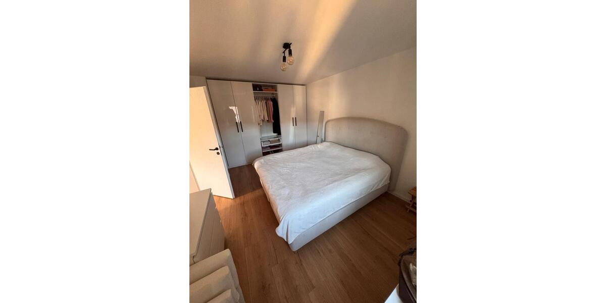 Dachgeschoßwohnung Ispringen - 4.5 Zimmer, 106 m&sup2;, 360.000&euro; | Angebot:25304743