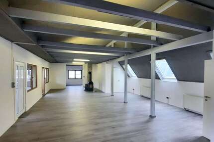 Büro in Karlsbad 750 € 120 m² zimmer