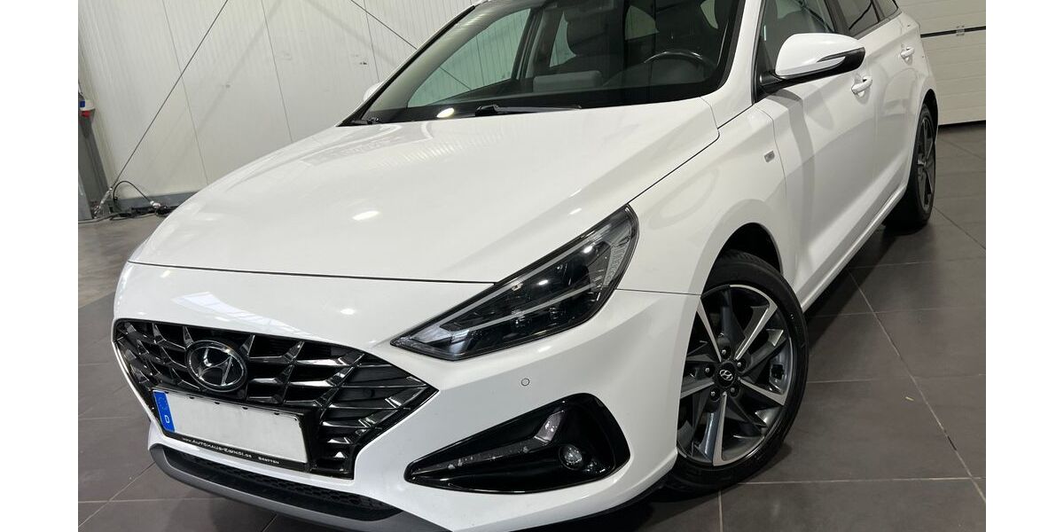 Hyundai i30 143.000 km 12.995 &euro; Bretten 75015