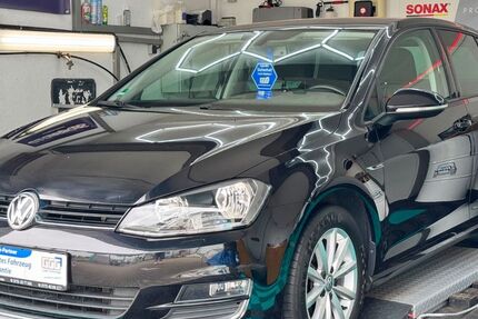 VW Golf 129.000 km 11.999 &euro; Calw 75365