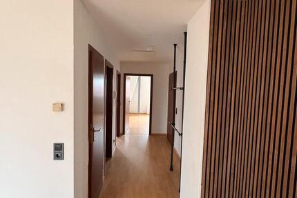 Moderne 80qm - 3,5 Zimmer Wohnung mit Murgblick - Gaggenau 3.5 zimmer