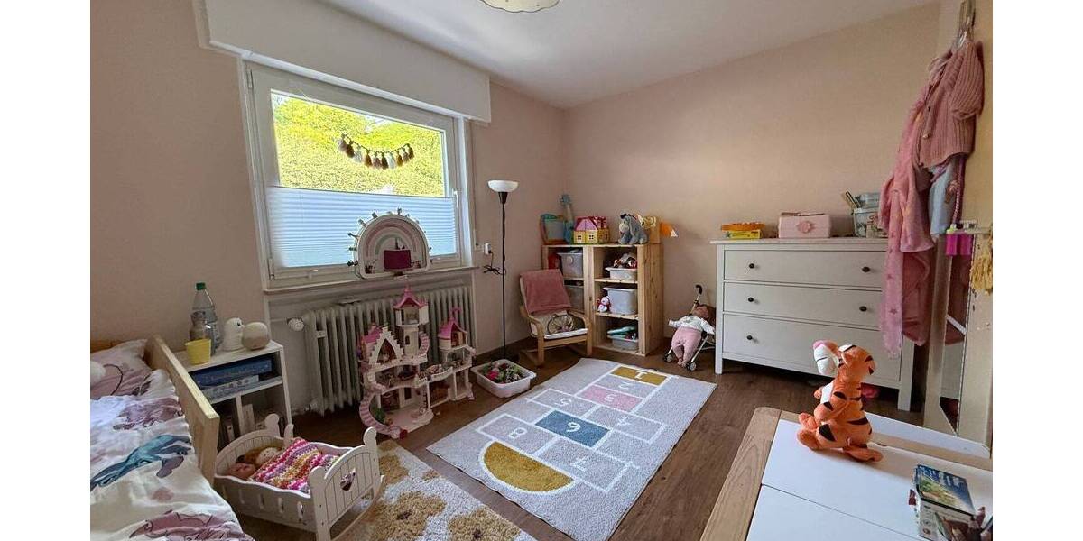 Mehrfamilienhaus, Wohnhaus Oberderdingen - 7 Zimmer, 175 m&sup2;, 595.000&euro; | Angebot:26918147