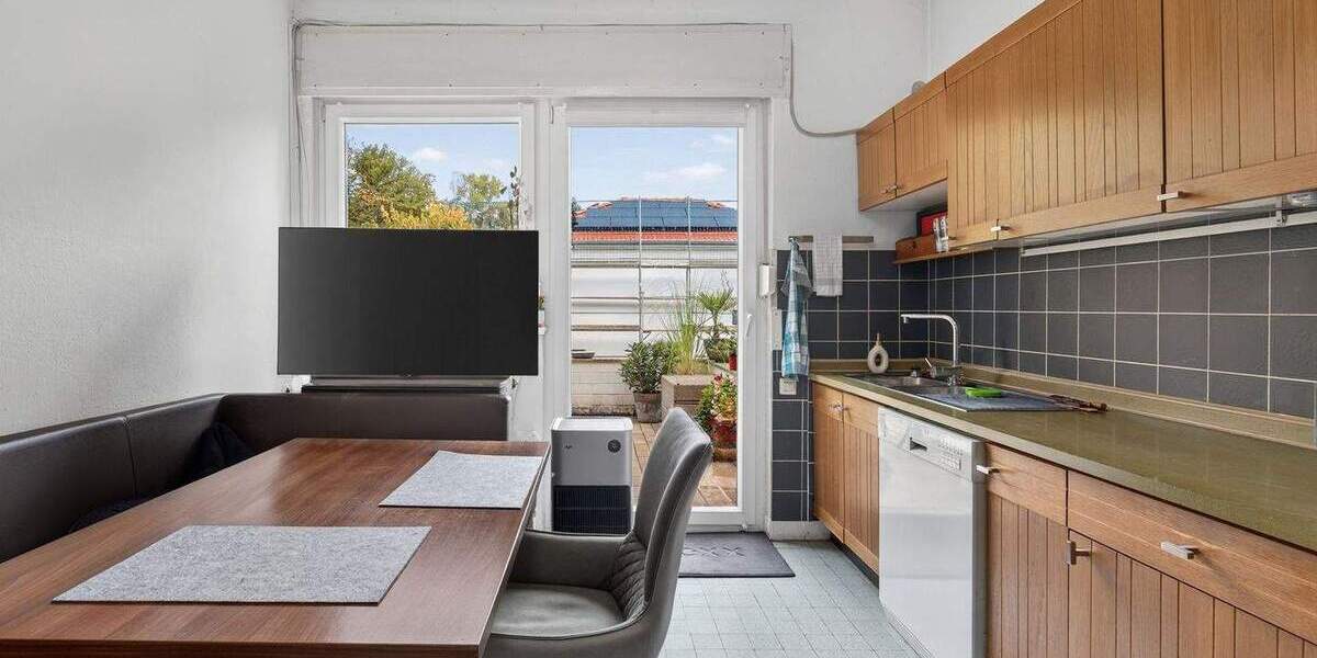 Seltene Gelegenheit: Dreifamilienhaus mit viel Platz und Potenzial in Ettlingen-Spessart 1 zimmer