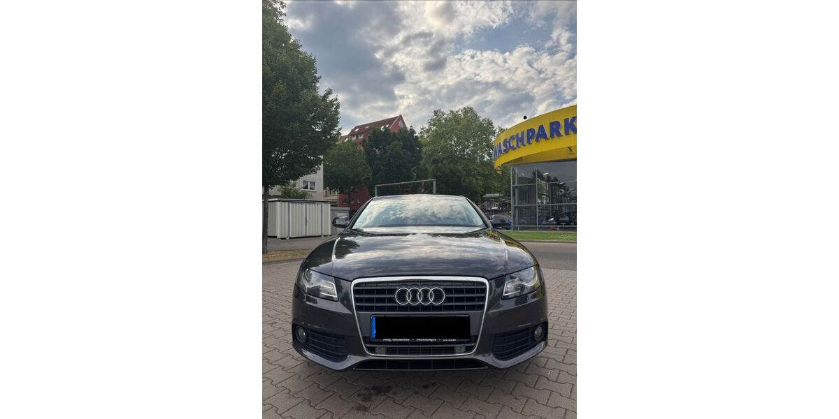 Audi A4 180.000 km 6.200 &euro; Pforzheim 75181