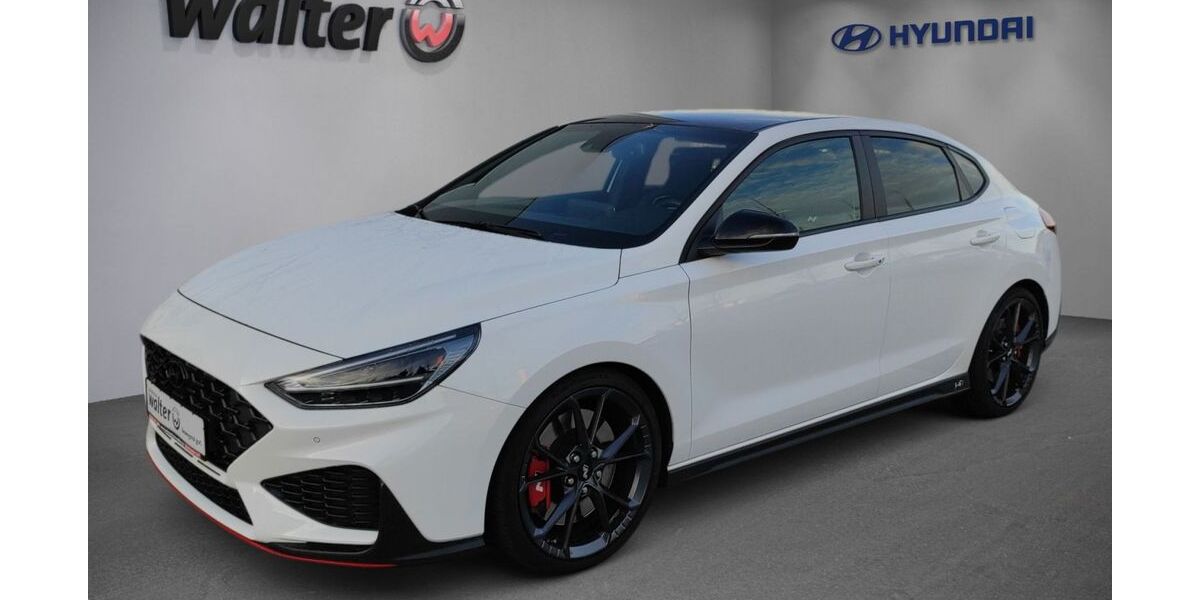 Hyundai i30 39.700 km 30.990 € Pforzheim 75177