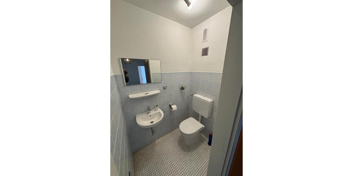 Etagenwohnung Karlsruhe Mühlburg - 4 Zimmer, 94 m&sup2;, 1.225&euro; | Angebot:26464804
